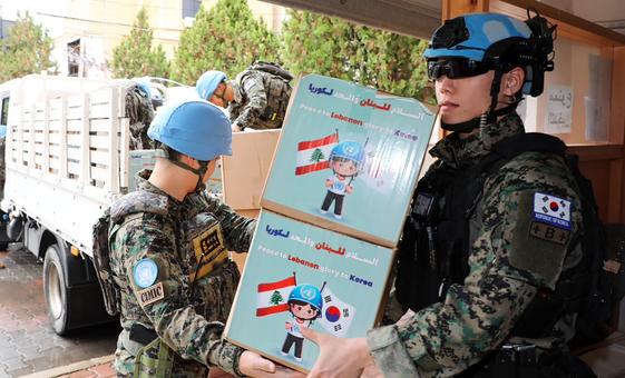 UNIFIL peacekeepers from the Republic of Korea provide assistance to people returning to their homes in southern Lebanon. 